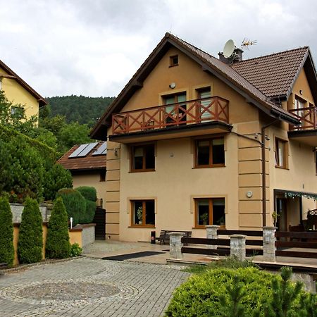 Dom W Gorach "Tresna" Hotel Bagian luar foto