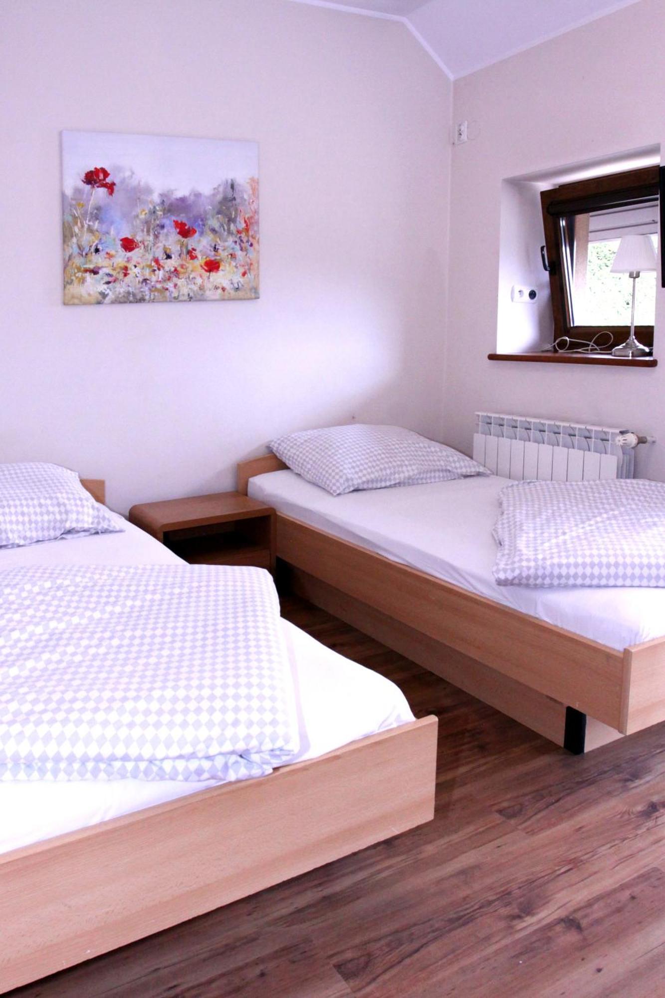 Dom W Gorach "Tresna" Hotel Bagian luar foto