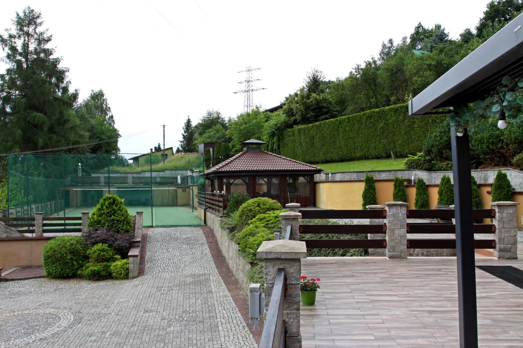 Dom W Gorach "Tresna" Hotel Bagian luar foto